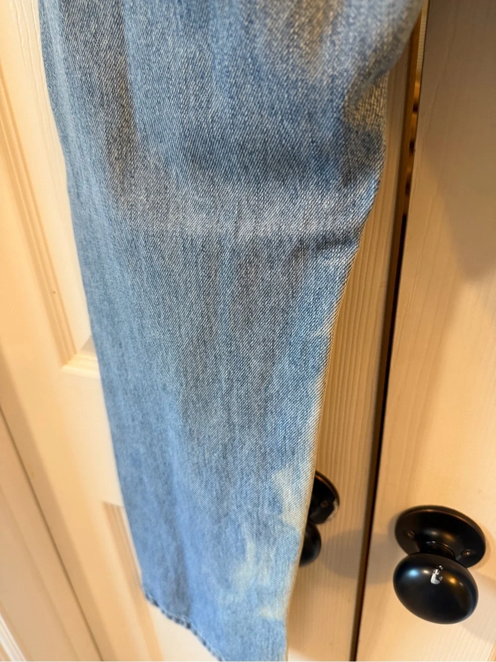 Levis or please